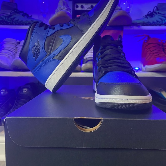 Air Jordan 1 - Picture 4 of 6